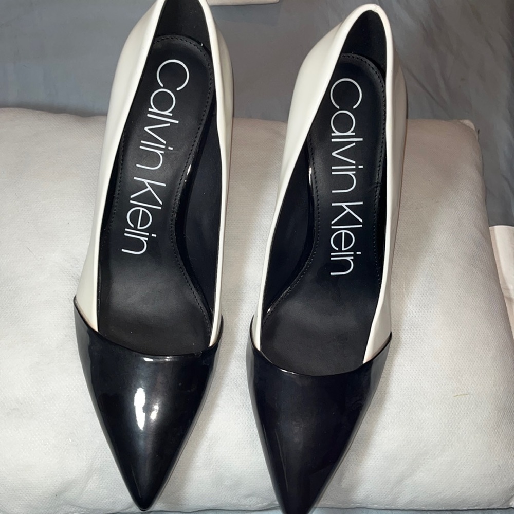 CALVIN KLEIN SHOES WHITE & BLACK